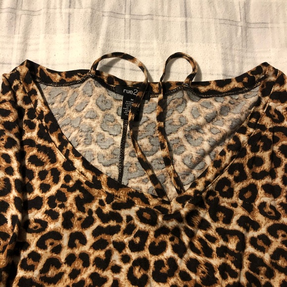 Dressy cheetah shirt - Picture 2 of 3